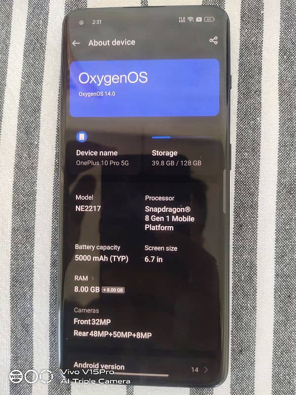 One plus 10 pro 9.5\10 USA variant only a light shade 4