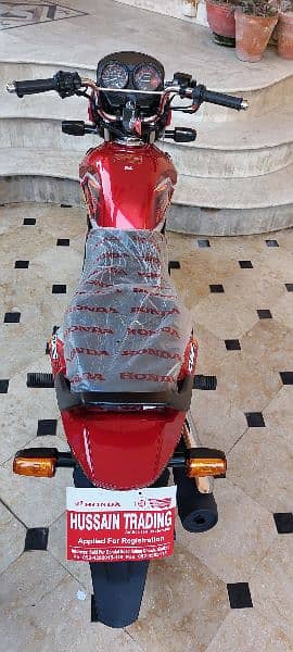 Brandnew Honda Cb125F (Cocktail Red) 2025 model 16