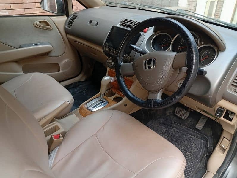 fully automatic Honda City Vario 2004 8