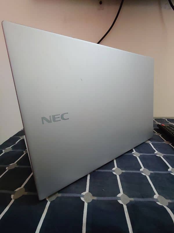 NEC VersaPro VKM17/B-4 – Core i5-8250U, 8GB RAM, 256GB SSD 1