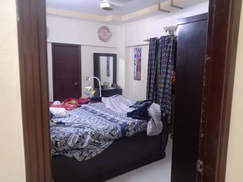 NEWLY FLAT 2 BAD DD 3RD FLOOR ROAD FACING ON MAIN RASHID MINHAS ROAD 7