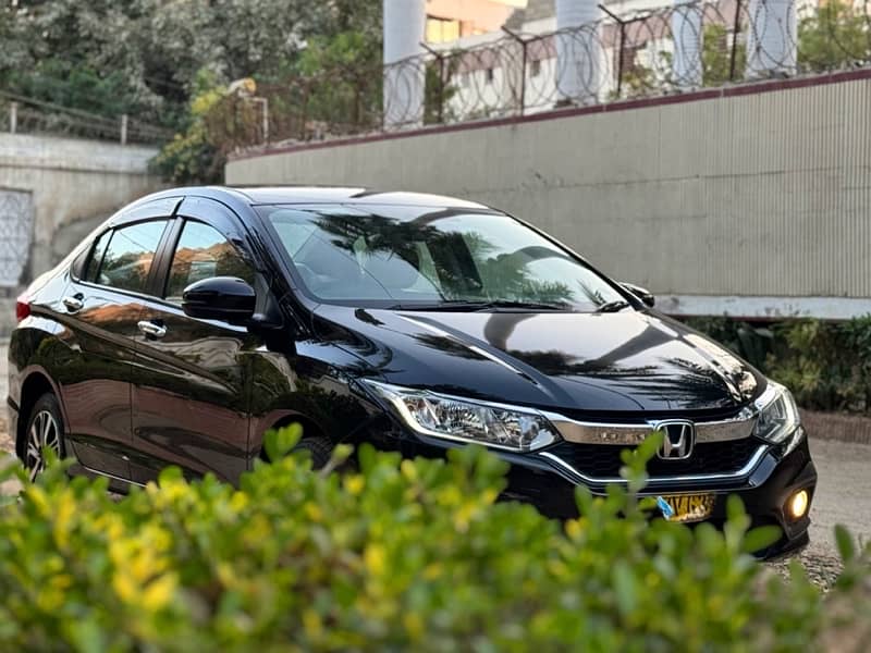 Honda City Aspire cvt 1.5 2022 low mileage better then yaris corolla 2