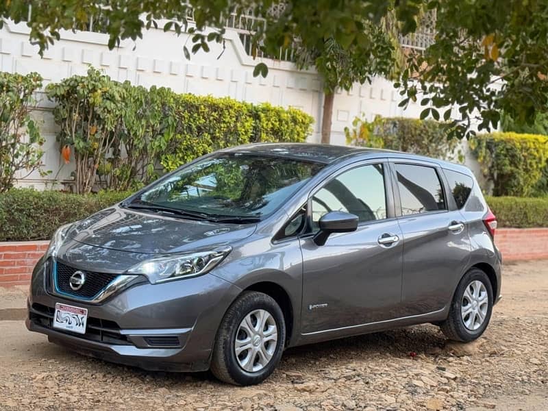 Nissan Note E Power 2018/2022 better then mira vitz dayz yaris move 4