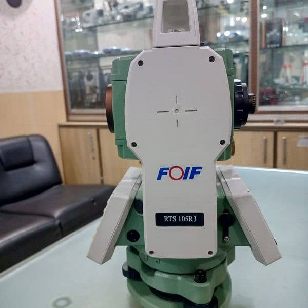 FOIF Total station RTS105R3 Reflectorless 300meter (slightly used) 3