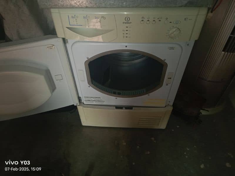 dryer good condition indesit 2