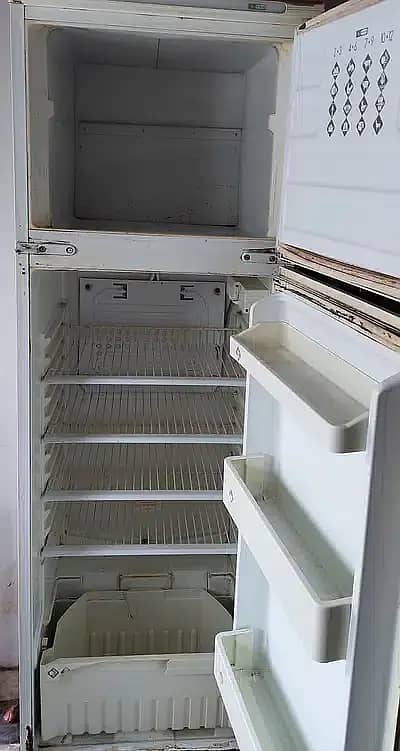 Indesit Refrigerator (Fridge) 1