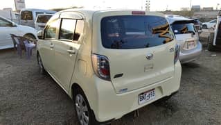 Daihatsu Mira 2015