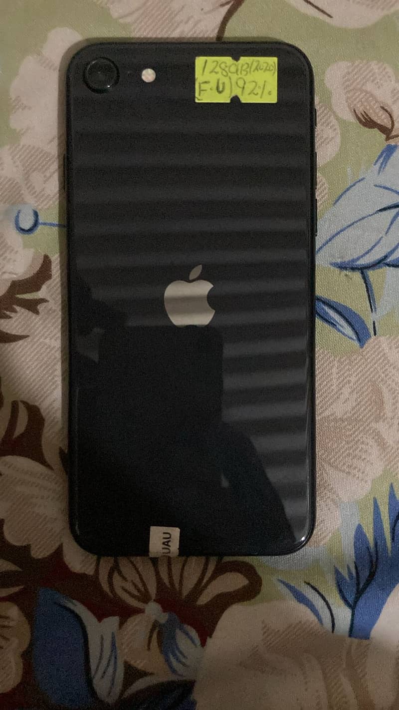 I phone se 2020 black colour 0