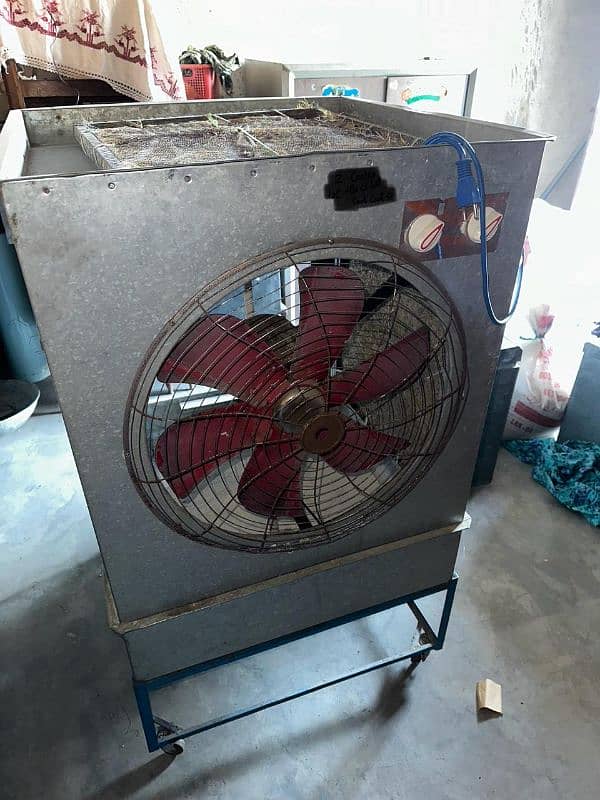 Air cooler with stand excellent condition 1