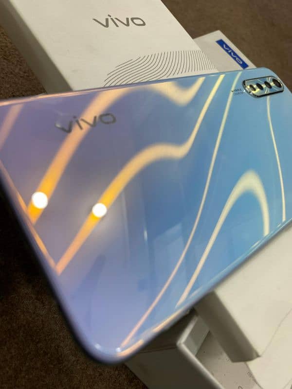 vivo s1 4/128 1