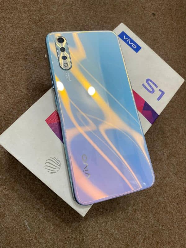 vivo s1 4/128 5