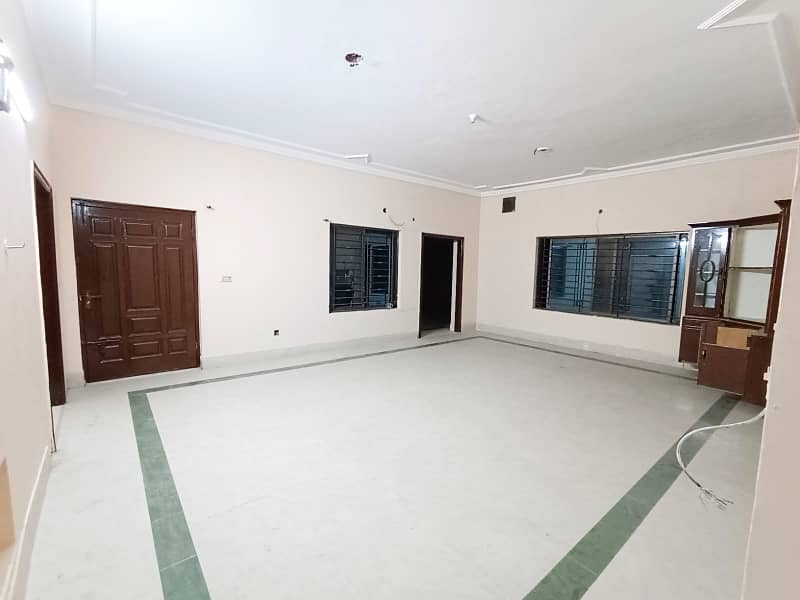 Building For Rent Main Location Officer Colony No 2 Madina Town Faisalabad 9