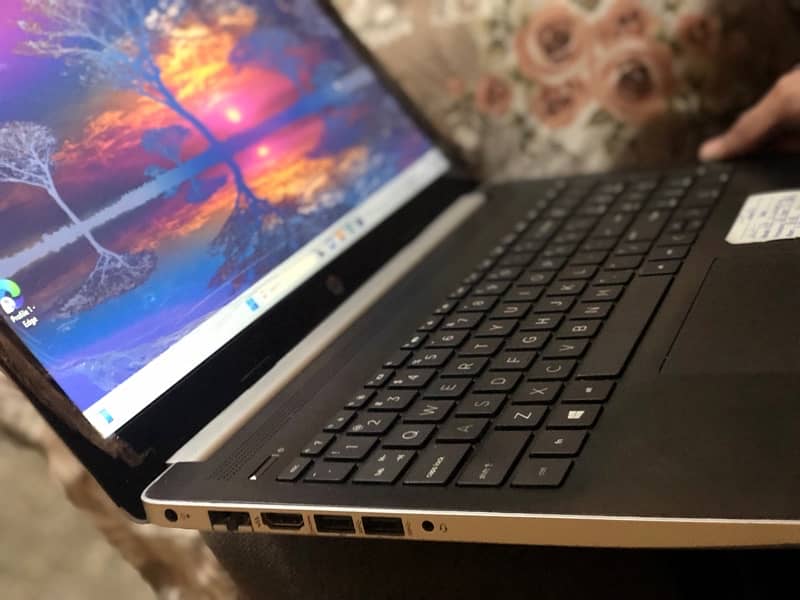 HP Laptop 4