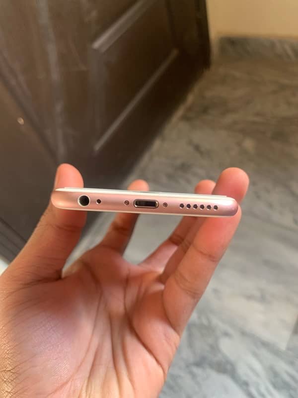 iPhone 6S 128GB Official PTA Jv 5