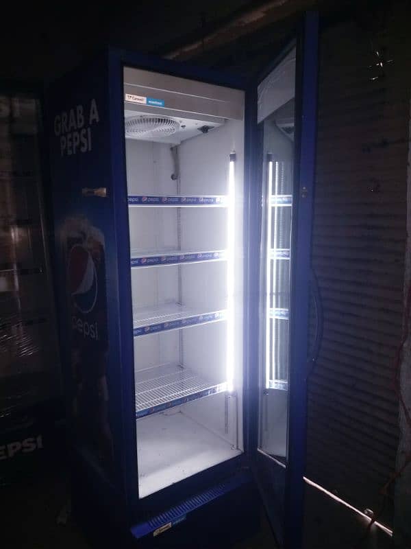 PEPSI CHILLER GOOD CONDITION FULL ok 1