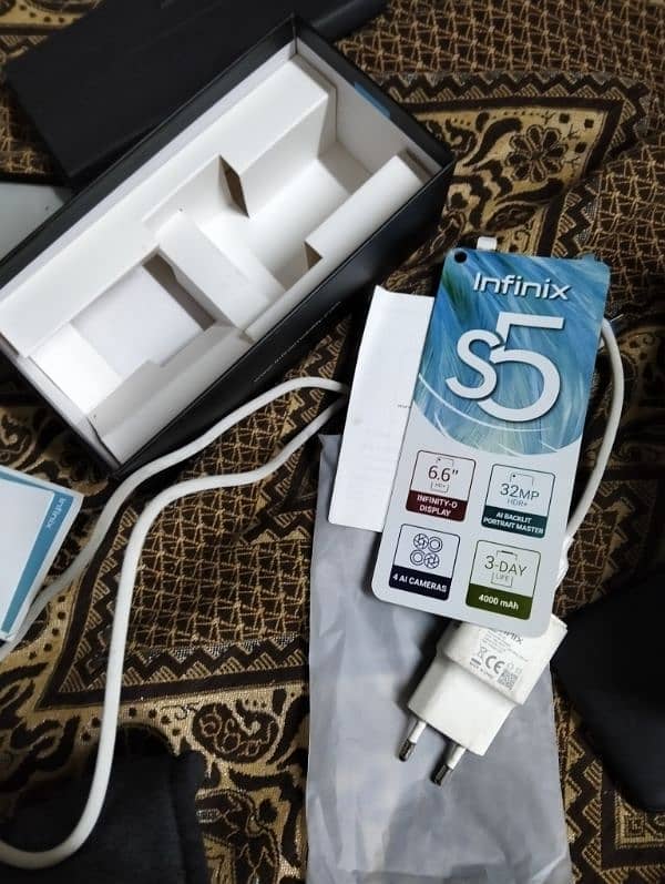 Infinix S5 6/128 With Original Box & Charger 1