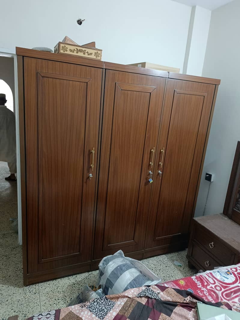 Complete Bedroom Set Like New For Sale 4