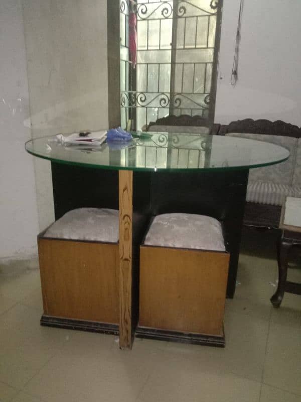 sale dining table 0