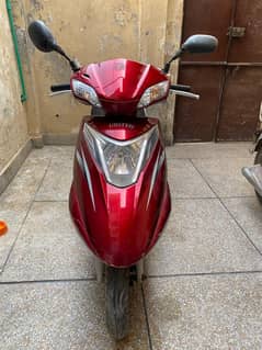 United 100CC Scooty for Sale in Good Condition