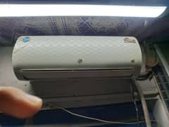 PEL 1 ton inverter AC in good condition