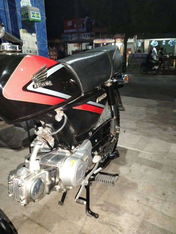 unique restore bike Honda 1991 in genuine condition 0