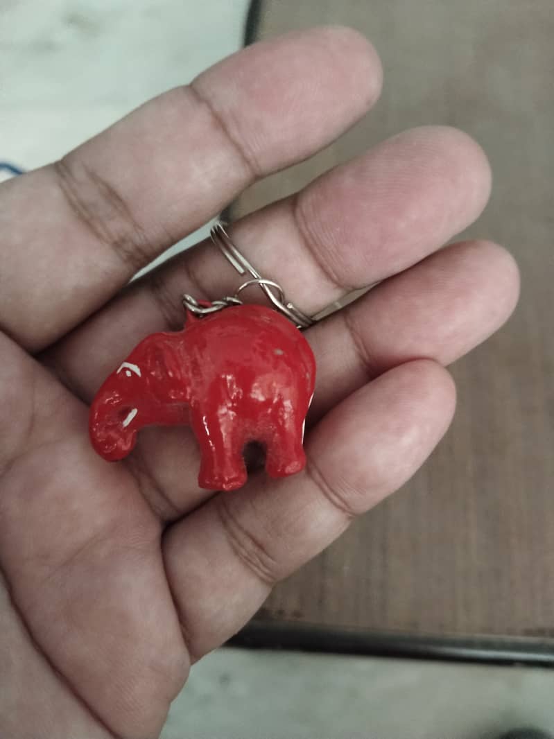 Ceramic small keychain from Sri Lanka 0