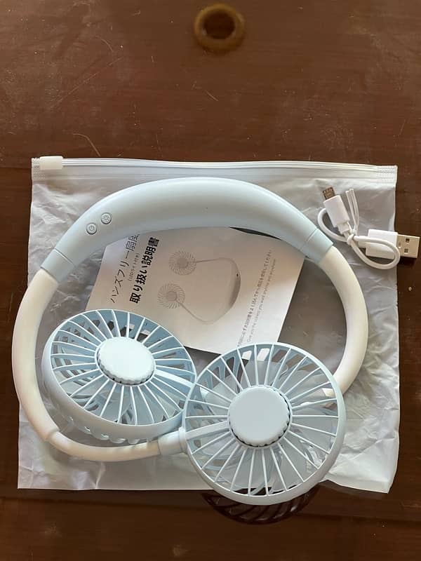 Hands Free Fan | USB rechargeable 3