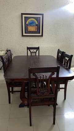 Dining table with 6 Chairs