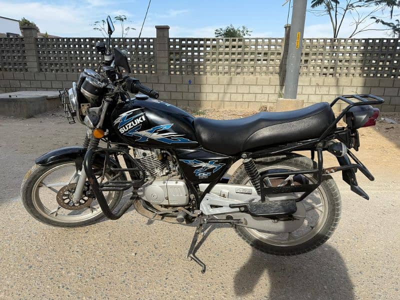 suzuki bike gs 150 1