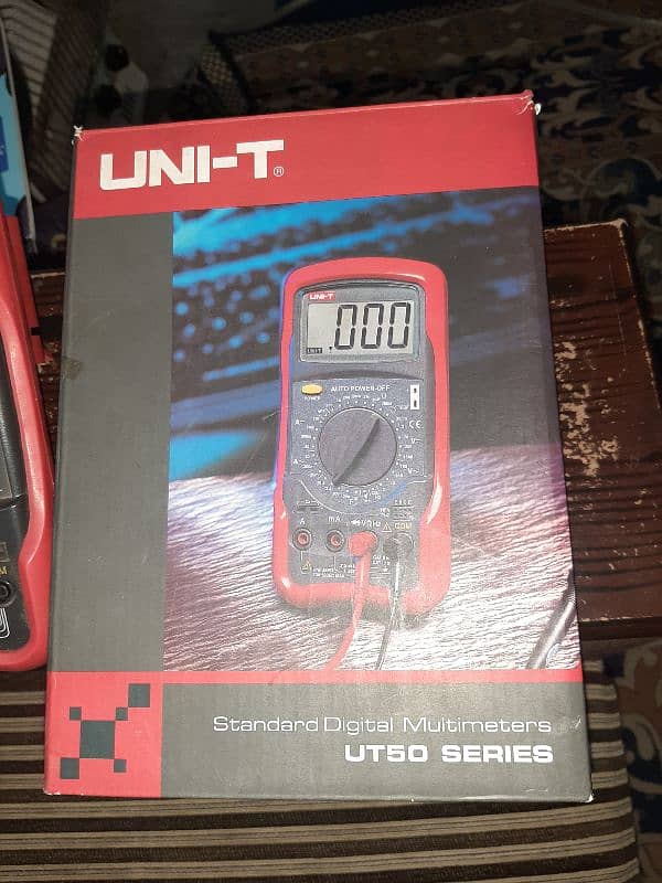 UNI-T MULTIMETER 3