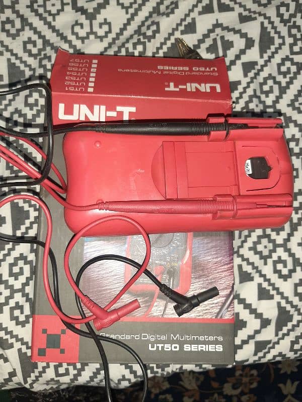 UNI-T MULTIMETER 5