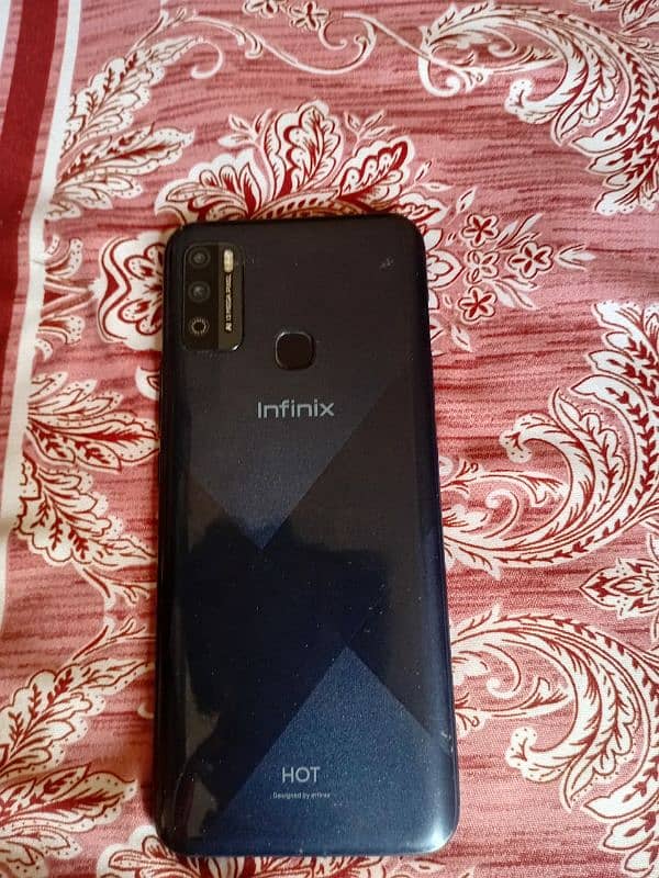 Samsung A7 2018 and infinix hot 9 play for sale 5