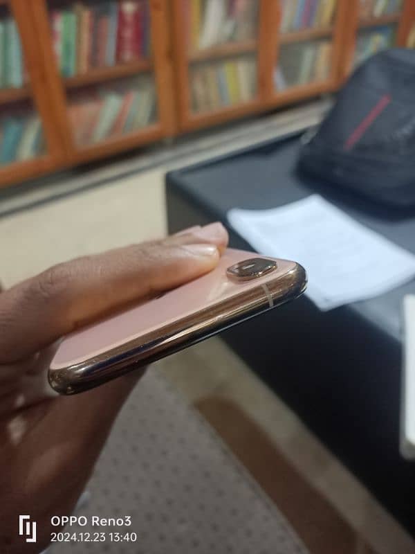 Iphone xs 512gb not pta with box 2