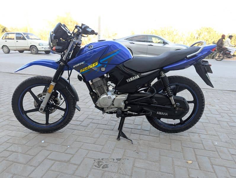 Yamaha YBR G 3