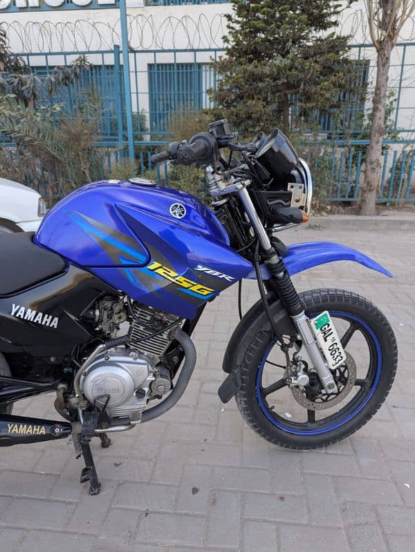 Yamaha YBR G 9