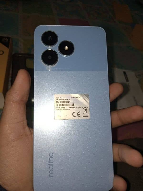 is am selling my phone which is in good condition realme note 50 2