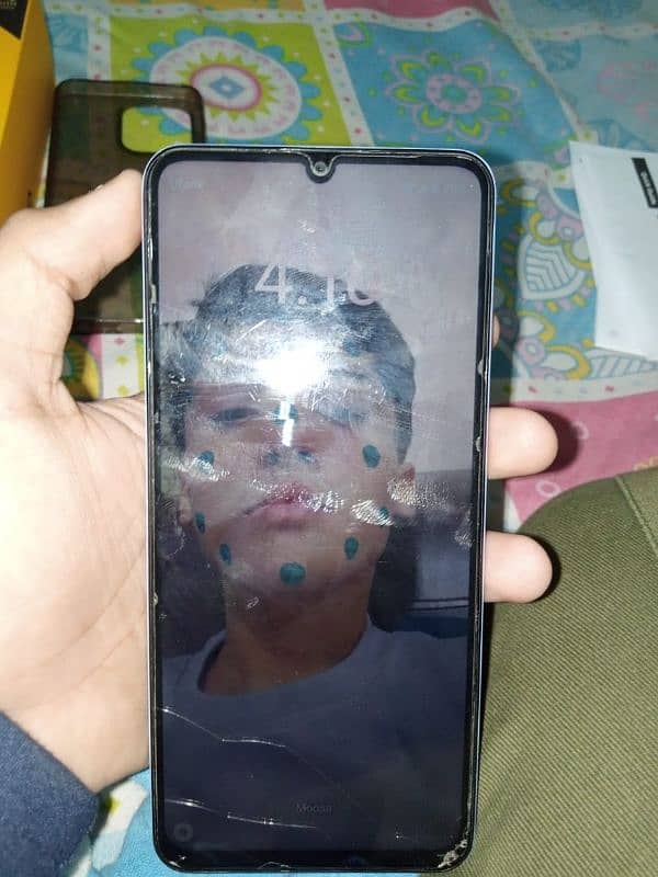 is am selling my phone which is in good condition realme note 50 7