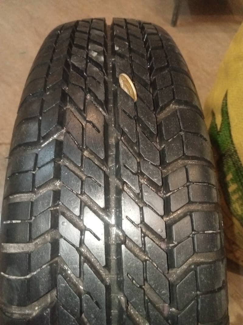 Suzuki cultus tyre +Stepney 1