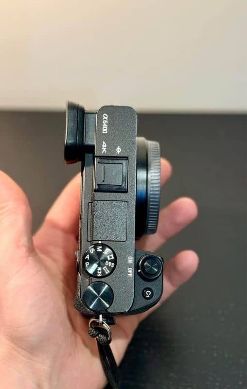 Sony a6500 camera with box and lens 7