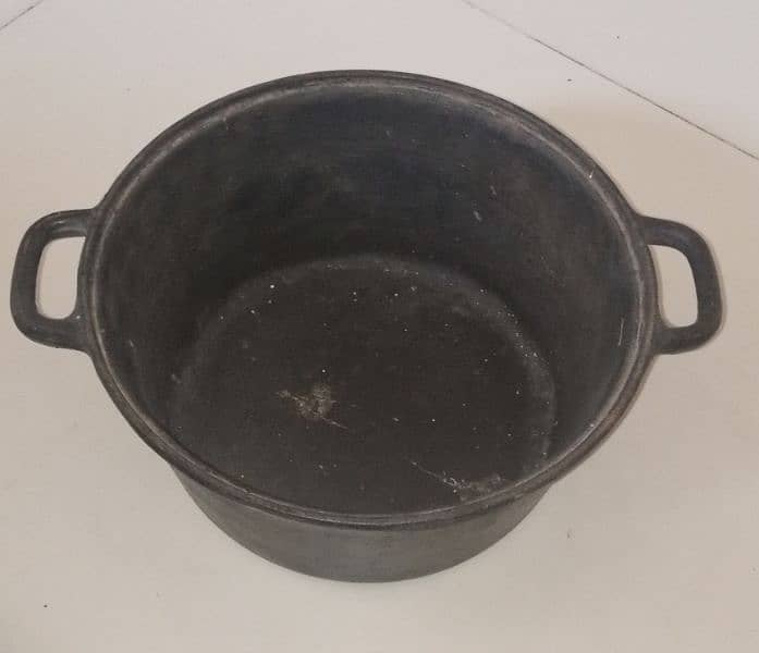 cast iron  pan 1