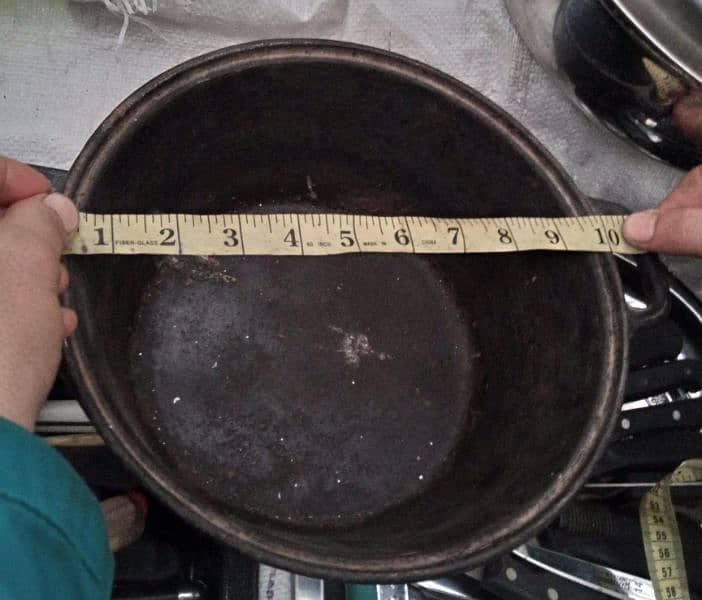 cast iron  pan 2