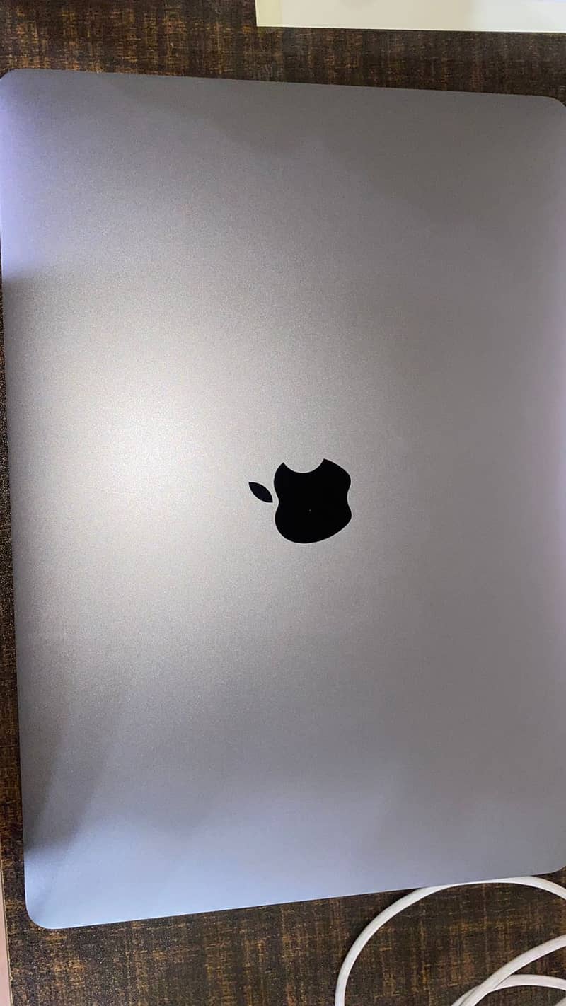 MacBook Pro 2019 13 inches 8 GB / 128GB 0