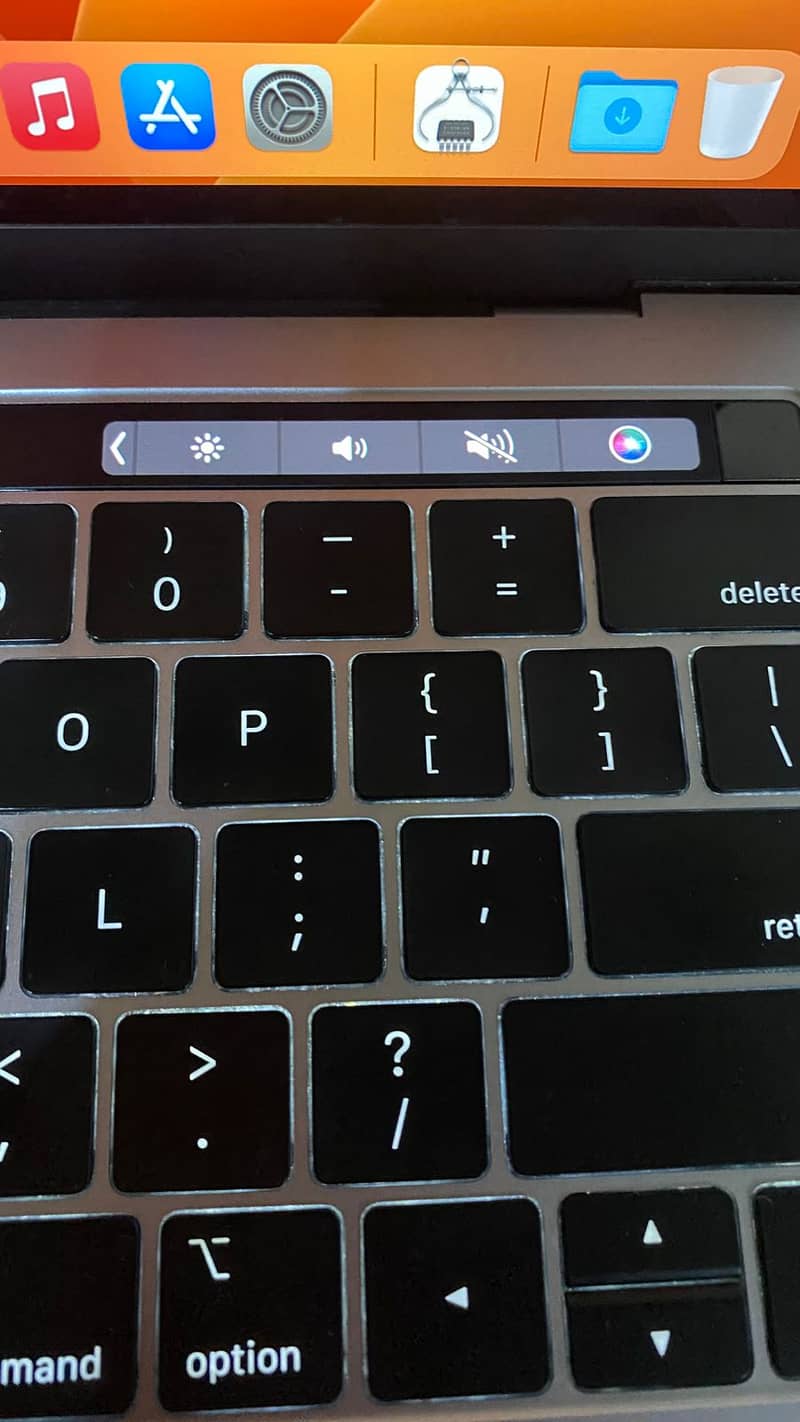 MacBook Pro 2019 13 inches 8 GB / 128GB 8