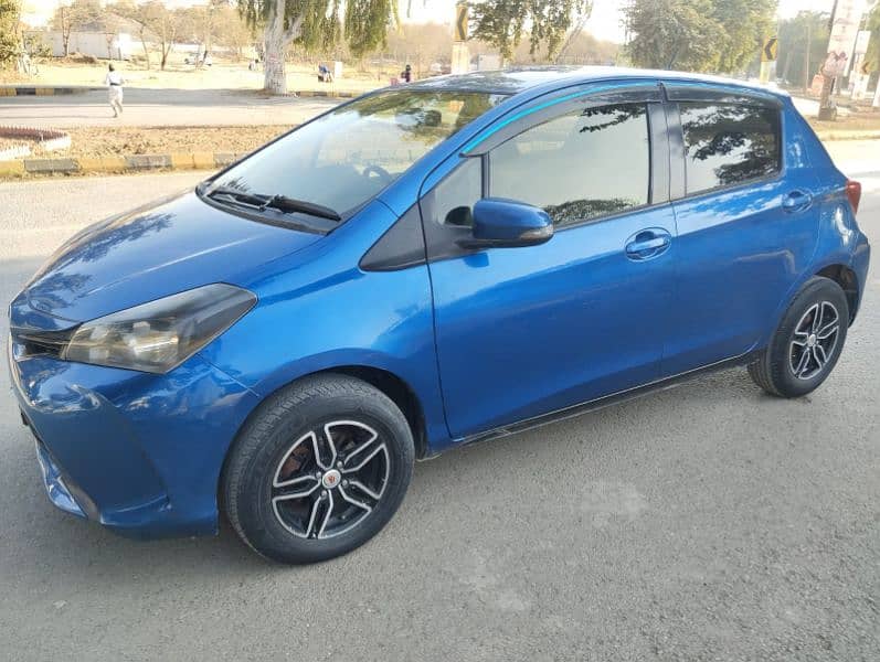 Toyota Vitz 2015 2