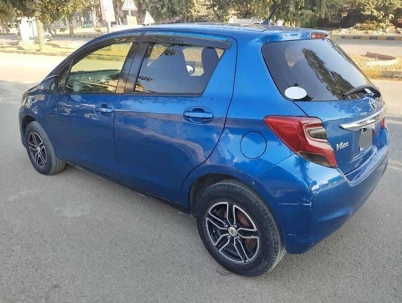 Toyota Vitz 2015 5