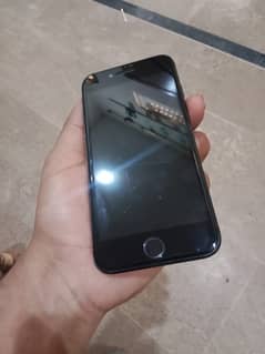 IPhone7 Non PTA for sale 32GB Urgent