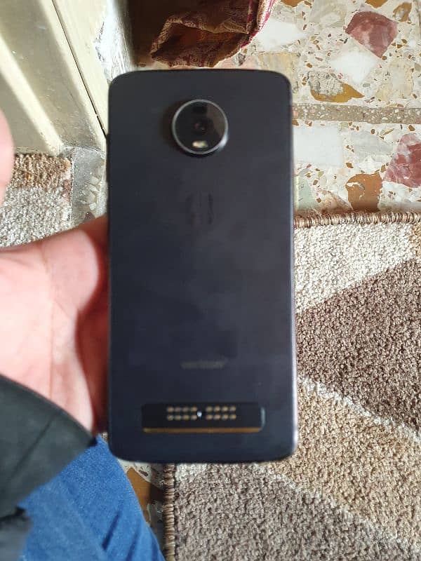 Moto z4 nonpta 6/128 3