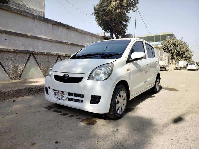 Daihatsu Mira 2011 0