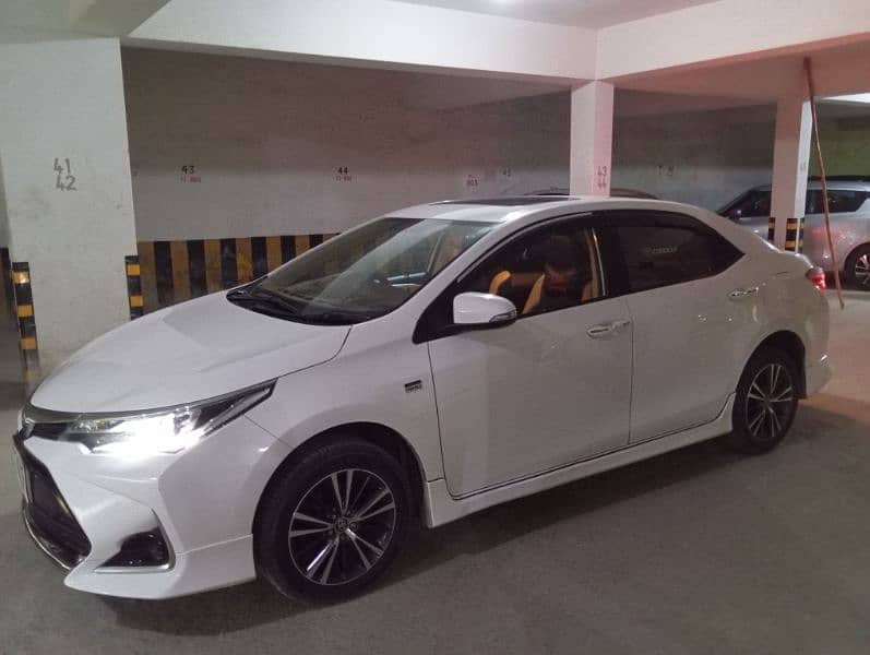 Toyota Corolla Altis X SPECIAL EDITION 3