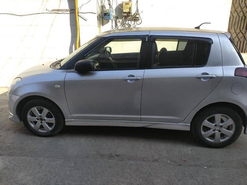 Suzuki Swift 2013 1